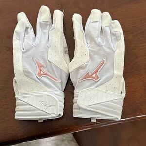 Mizuno White and Pink Sports Batting Gloves women’s large practically new